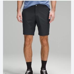Lululemon ABC Classic Fit Shorts 9”